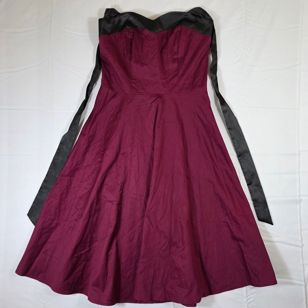 Dress Tells Burgundy Black Satin Corset Back Fit Flare Cocktail Dress Small